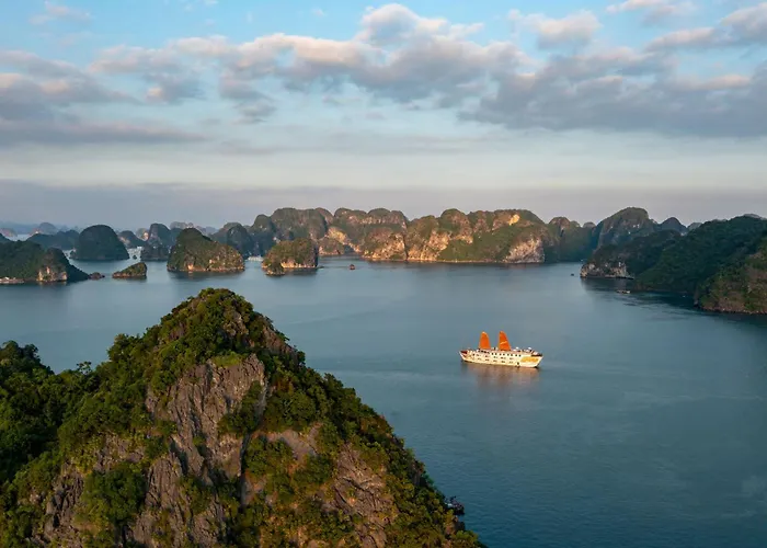 Botel Indochina Heritage Cruise